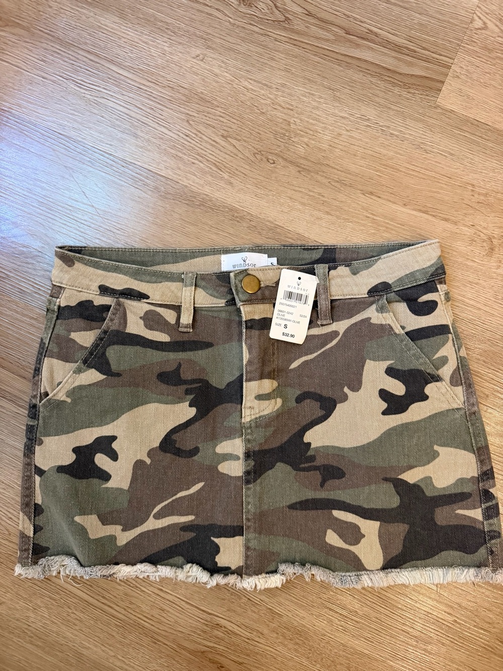 Windsor Camouflage Frayed-Hem Denim Mini Skirt - Green/Brown